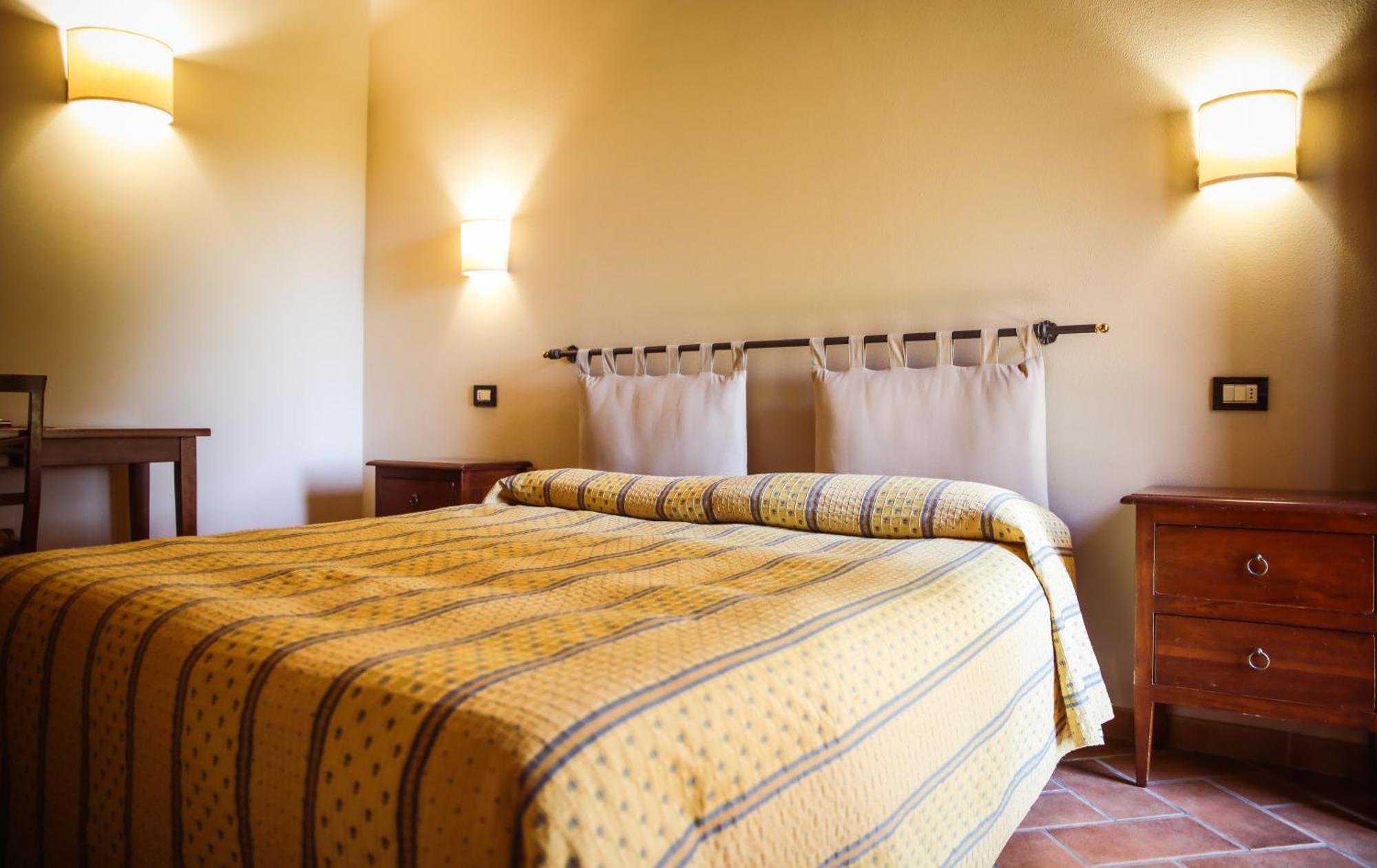 Agriturismo La Vecchia Quercia Монтемерано Екстериор снимка