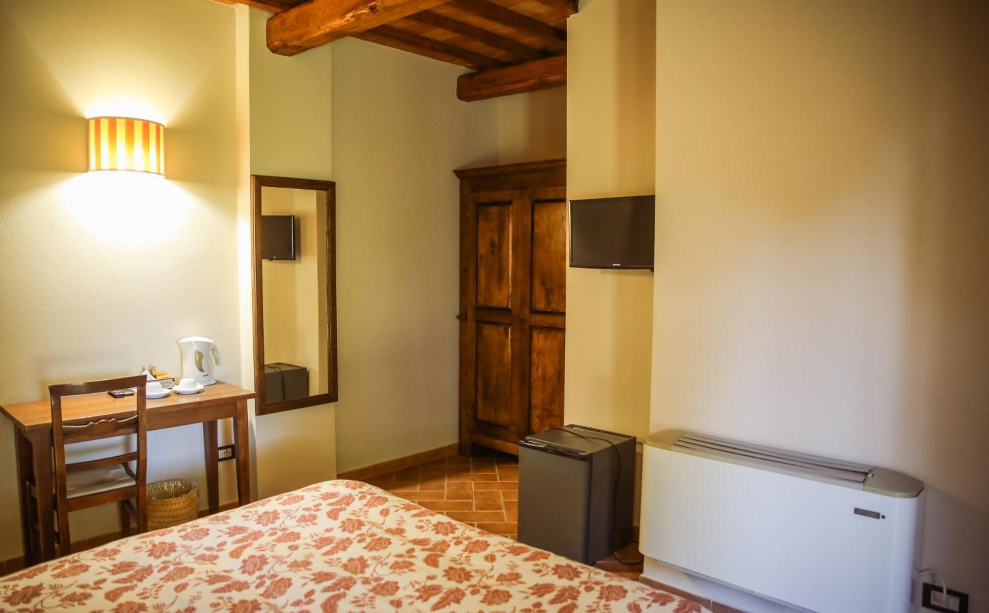 Agriturismo La Vecchia Quercia Монтемерано Екстериор снимка