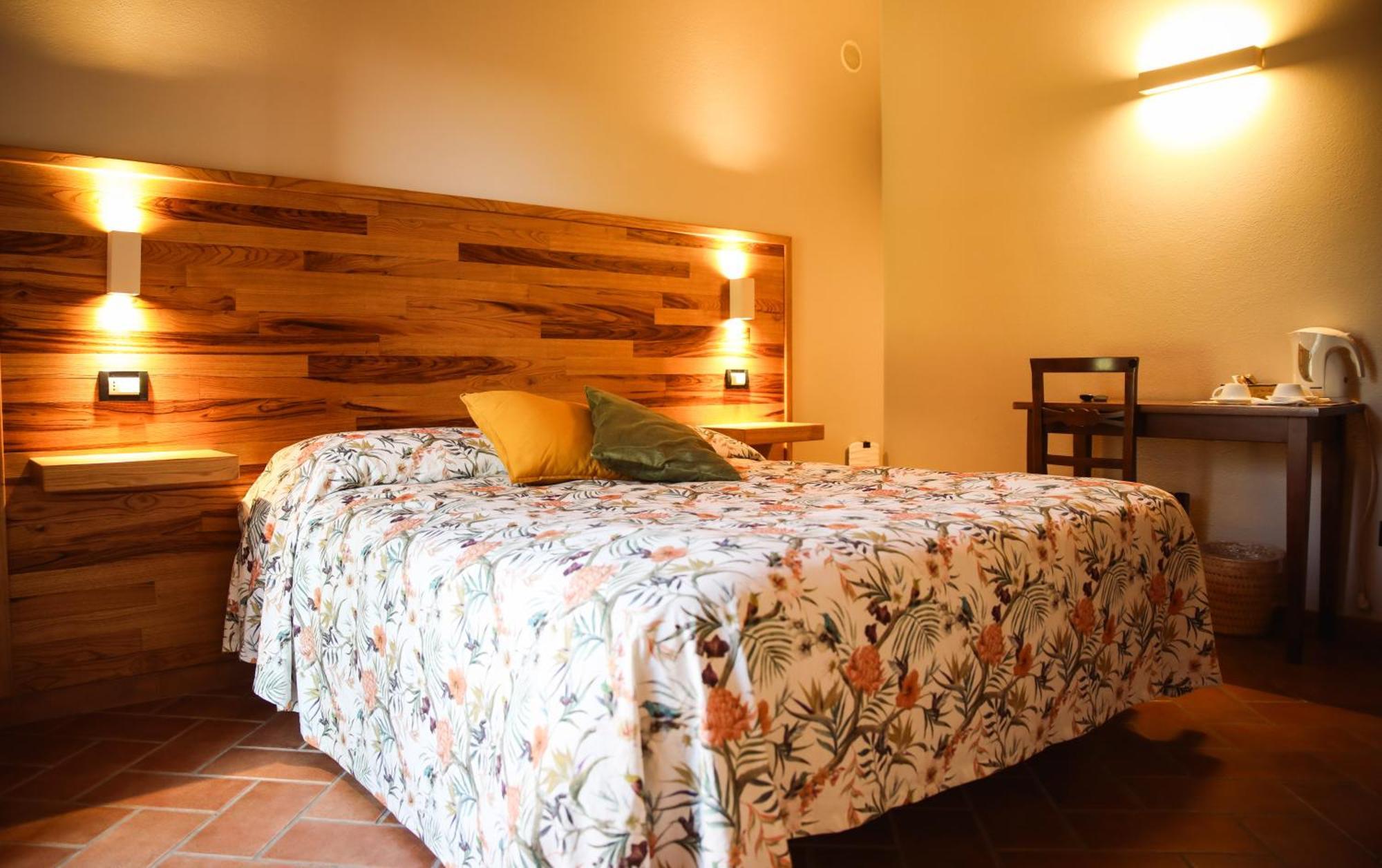 Agriturismo La Vecchia Quercia Монтемерано Екстериор снимка