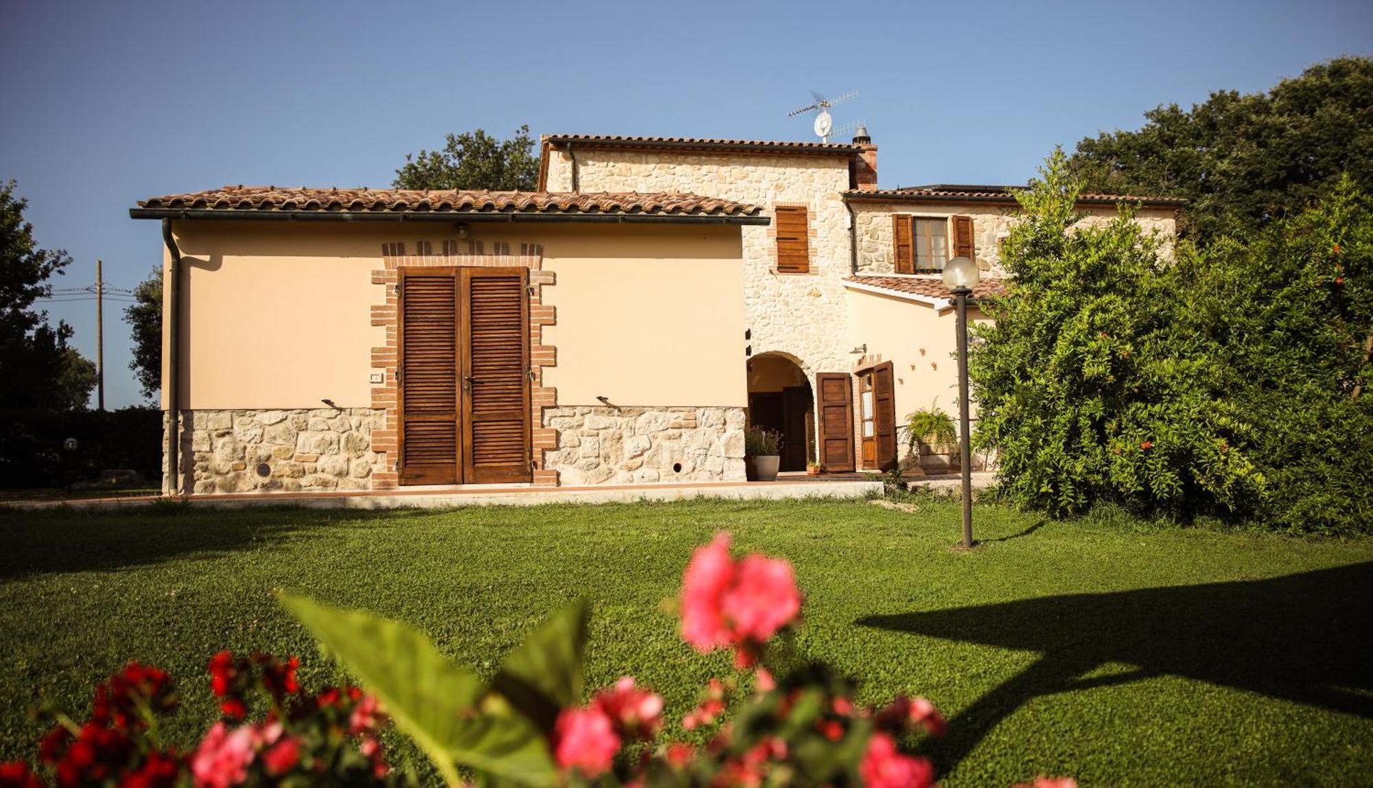 Agriturismo La Vecchia Quercia Монтемерано Екстериор снимка