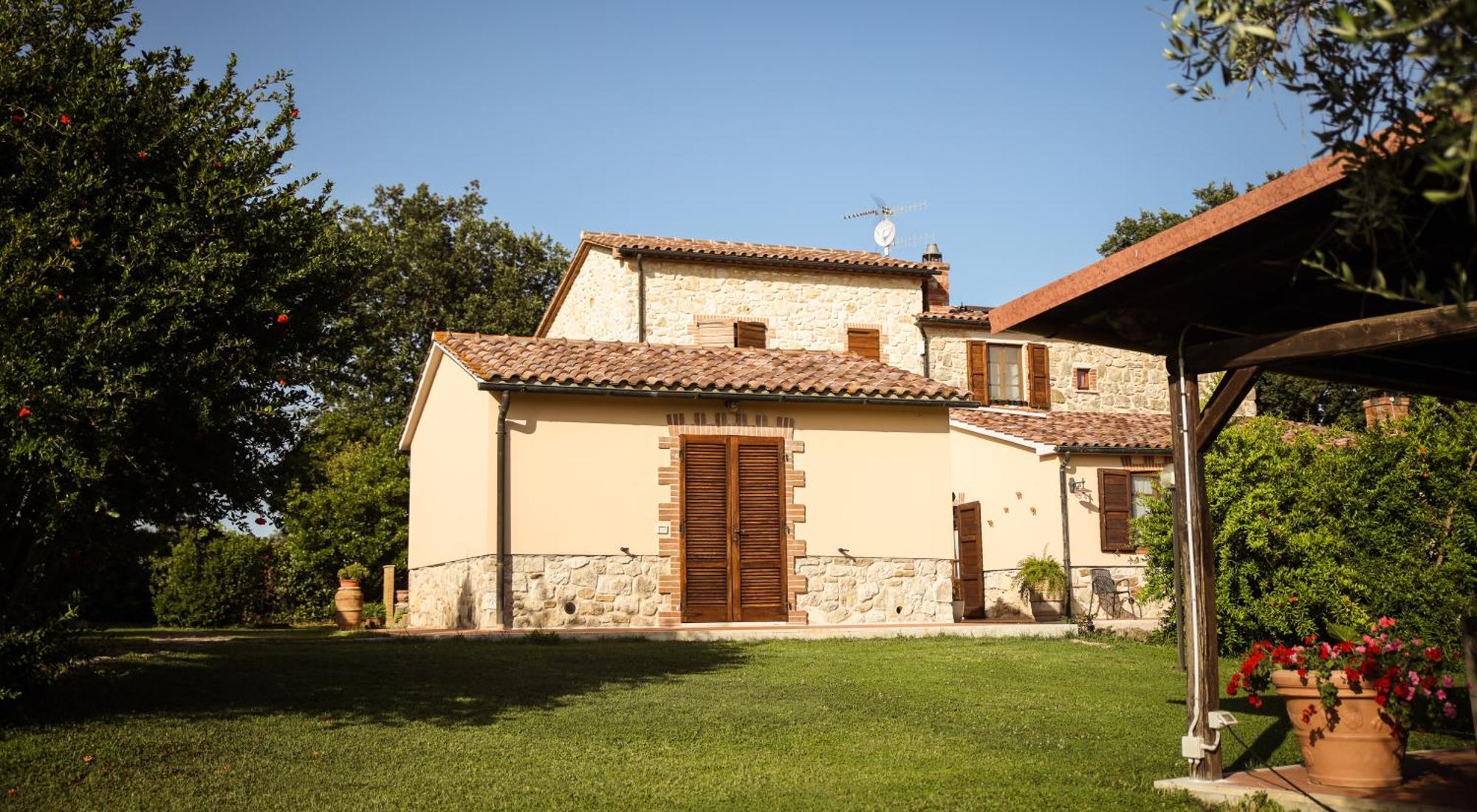 Agriturismo La Vecchia Quercia Монтемерано Екстериор снимка