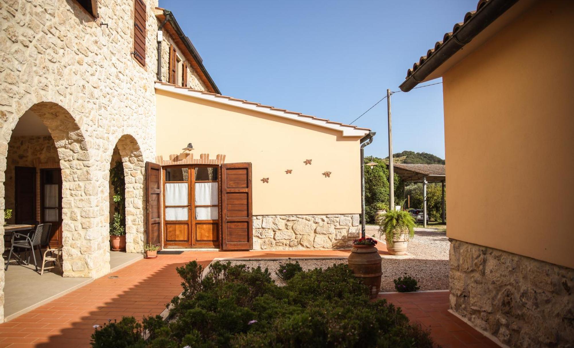 Agriturismo La Vecchia Quercia Монтемерано Екстериор снимка